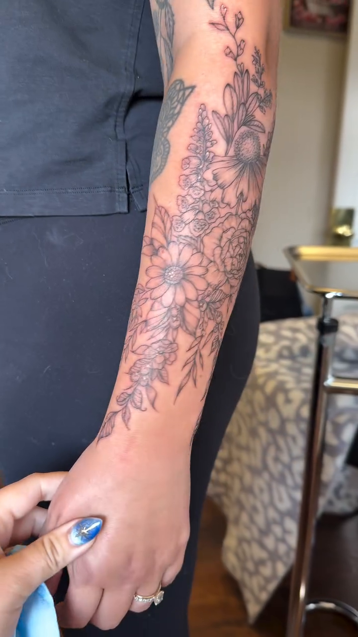Tattoo by @chrystynamariee — fine_line, black_and_grey