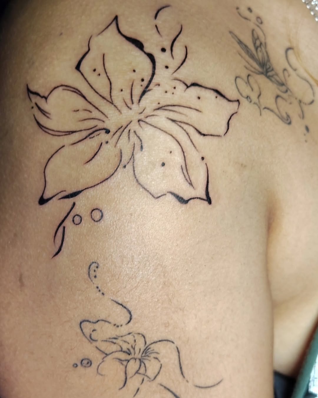 Tattoo by @inkw.ivy — fine_line