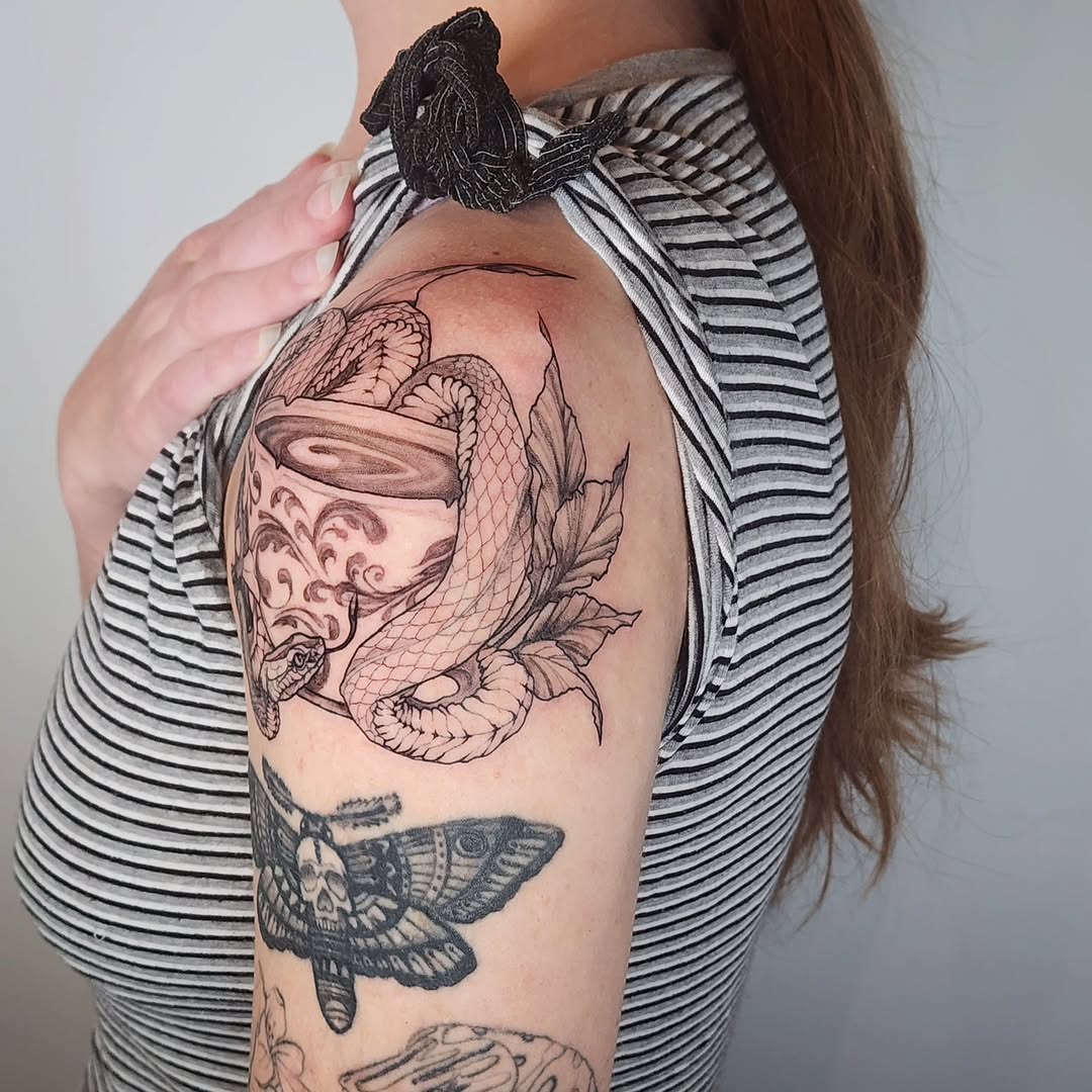 Tattoo by @soleilantoinette — black_and_grey, realism