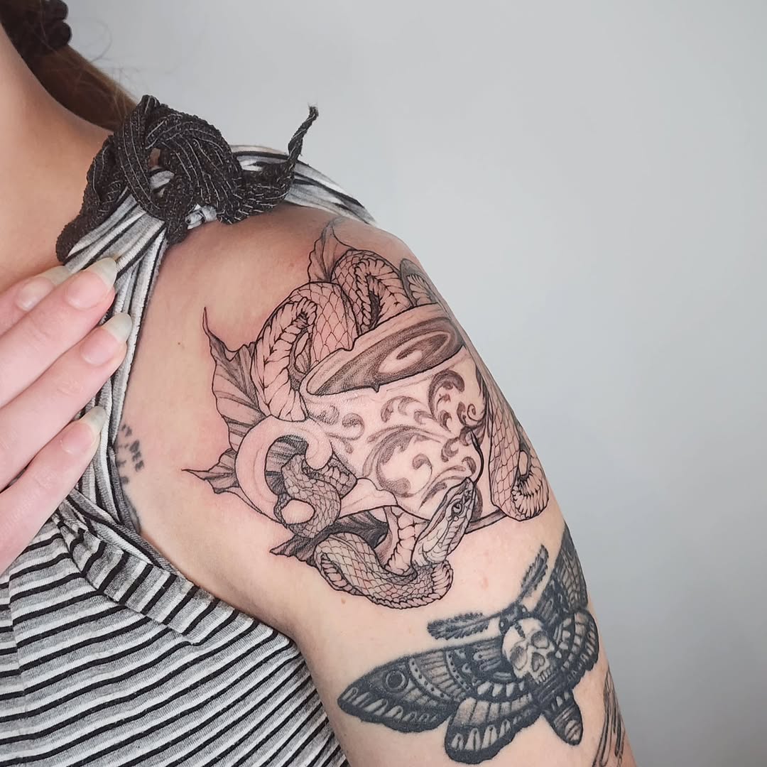 Tattoo by @soleilantoinette — black_and_grey, illustrative
