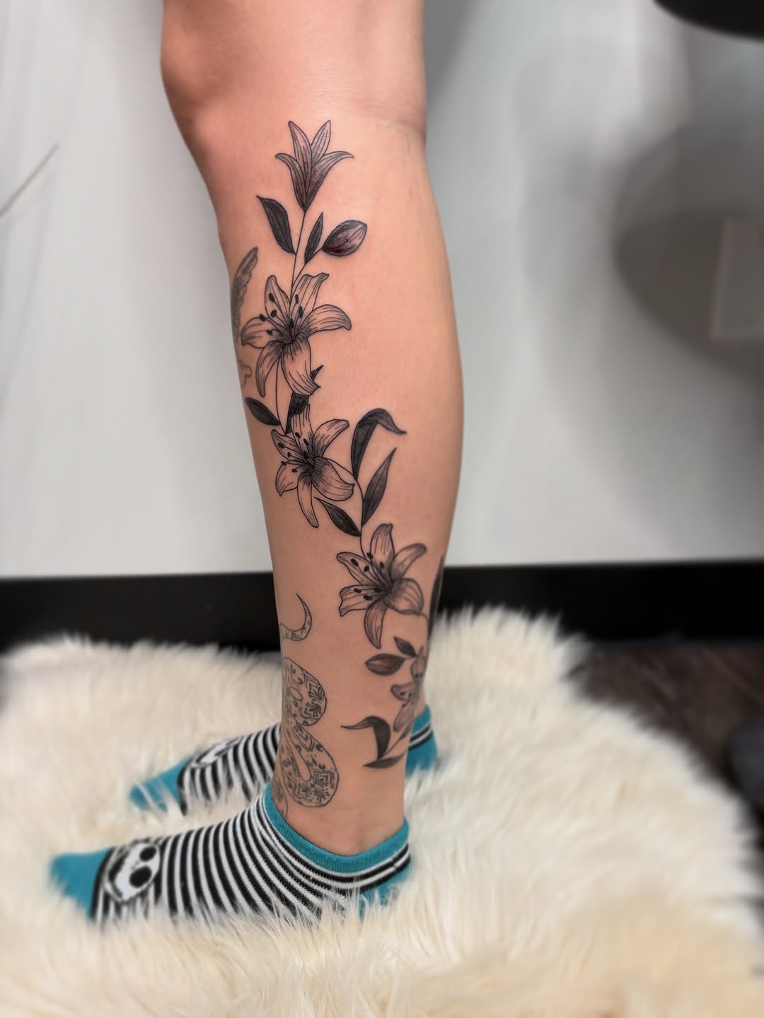 Tattoo by @geminink_mn β black_and_grey
