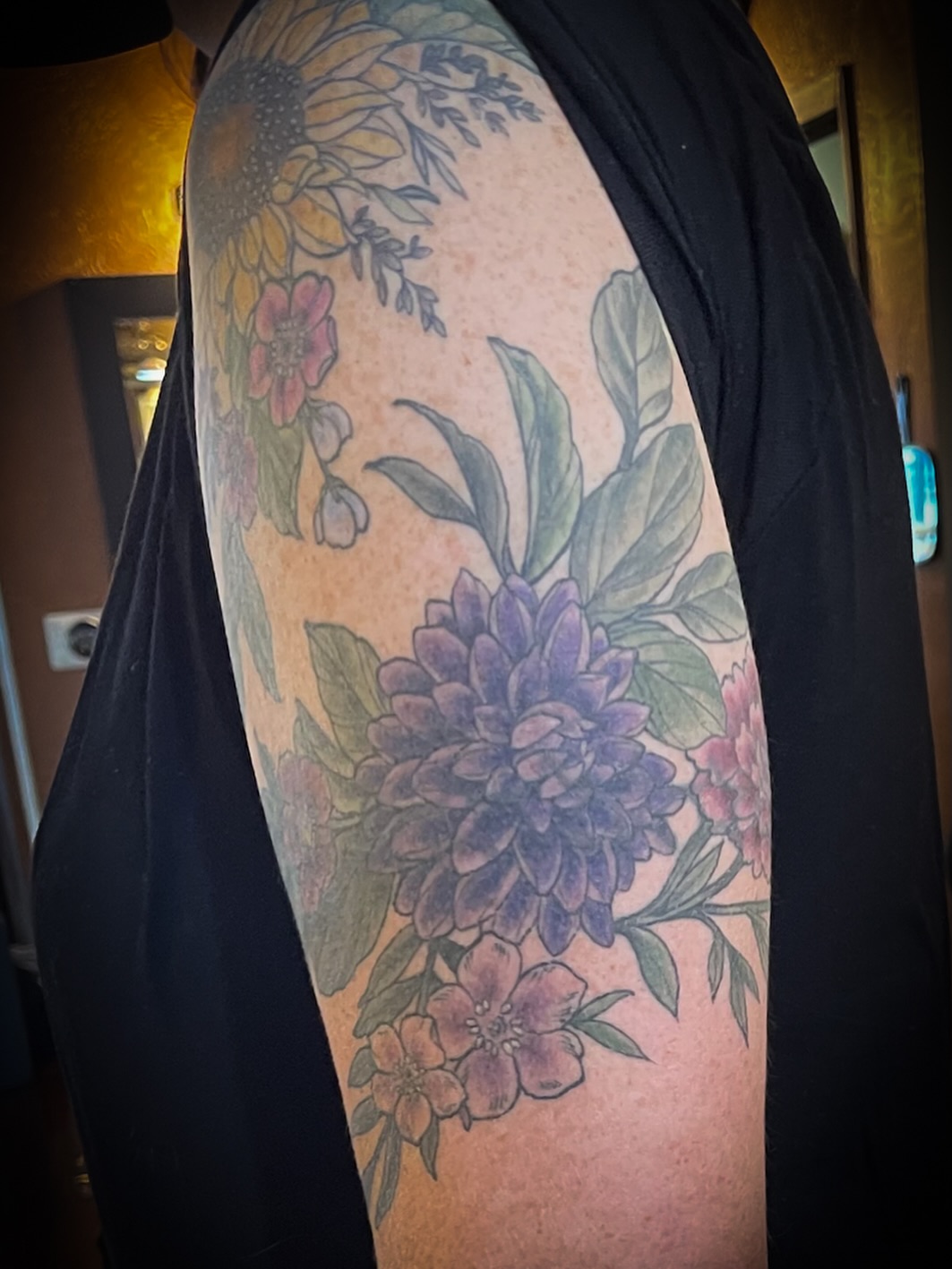 Tattoo by @tattoosbyanna — realism, fine_line