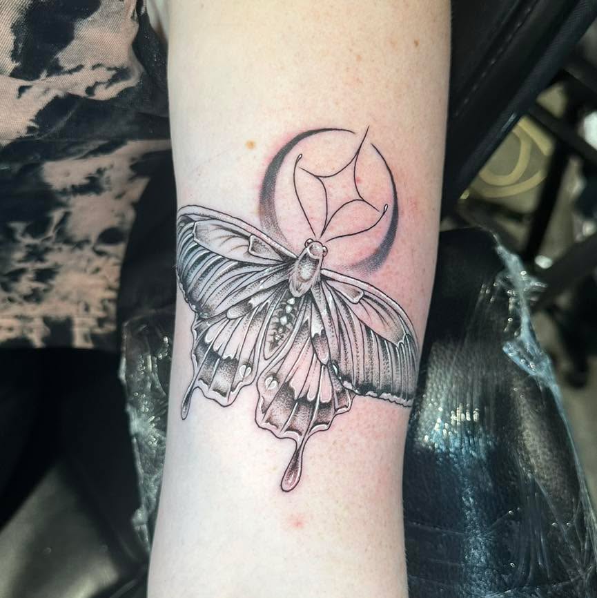 Tattoo by @sailorlori — fine_line, black_and_grey