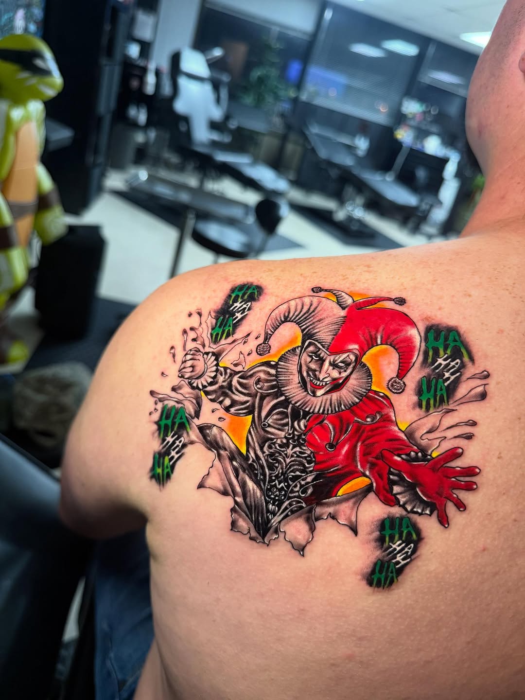 Tattoo by @steve_tattoo87 — illustrative, realism