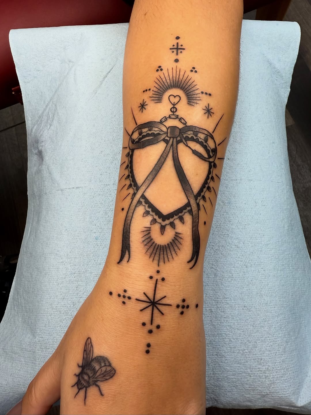 Tattoo by @melania.tatts โ fine_line, dotwork