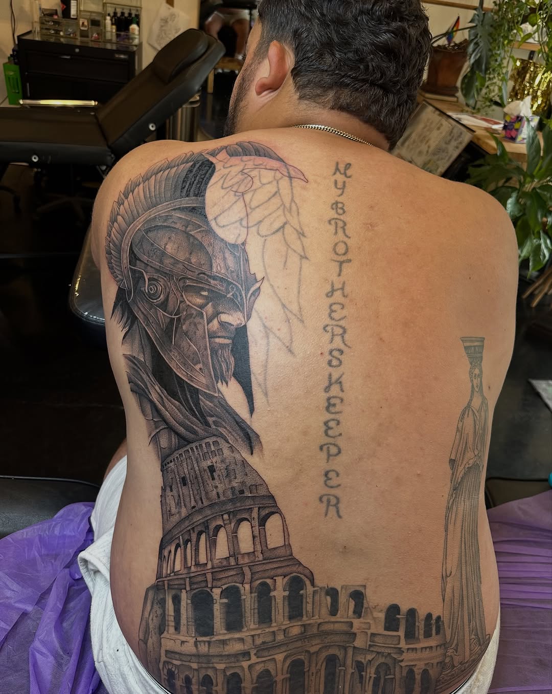 Tattoo by @mayraetats — realism, black_and_grey