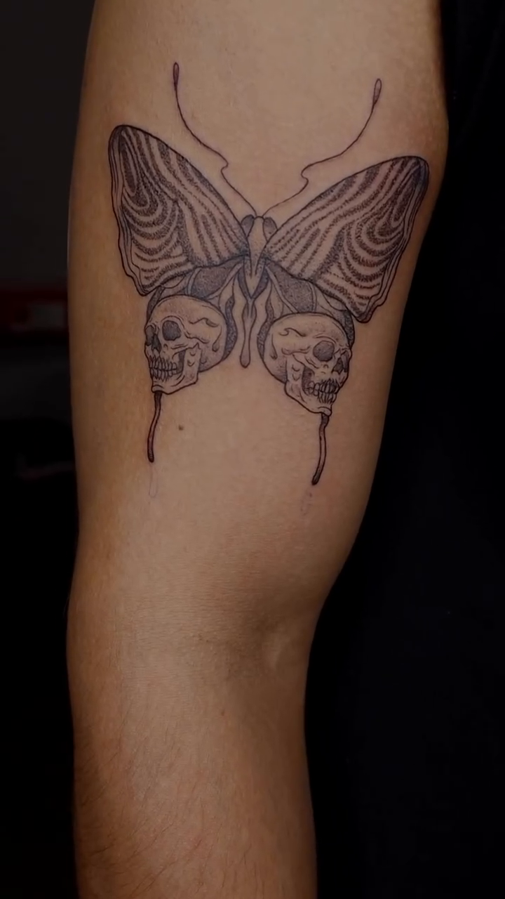 Tattoo by @dee.osipova โ black_and_grey