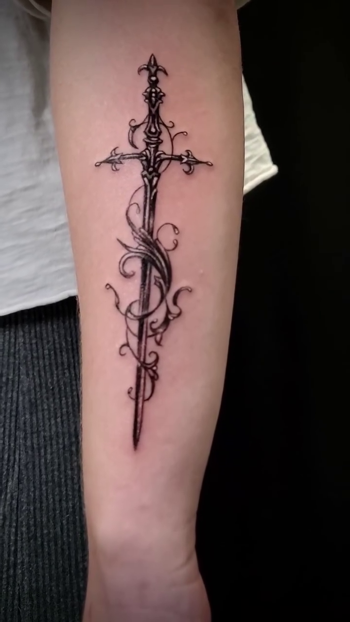 Tattoo by @williamg_tattoo — fine_line