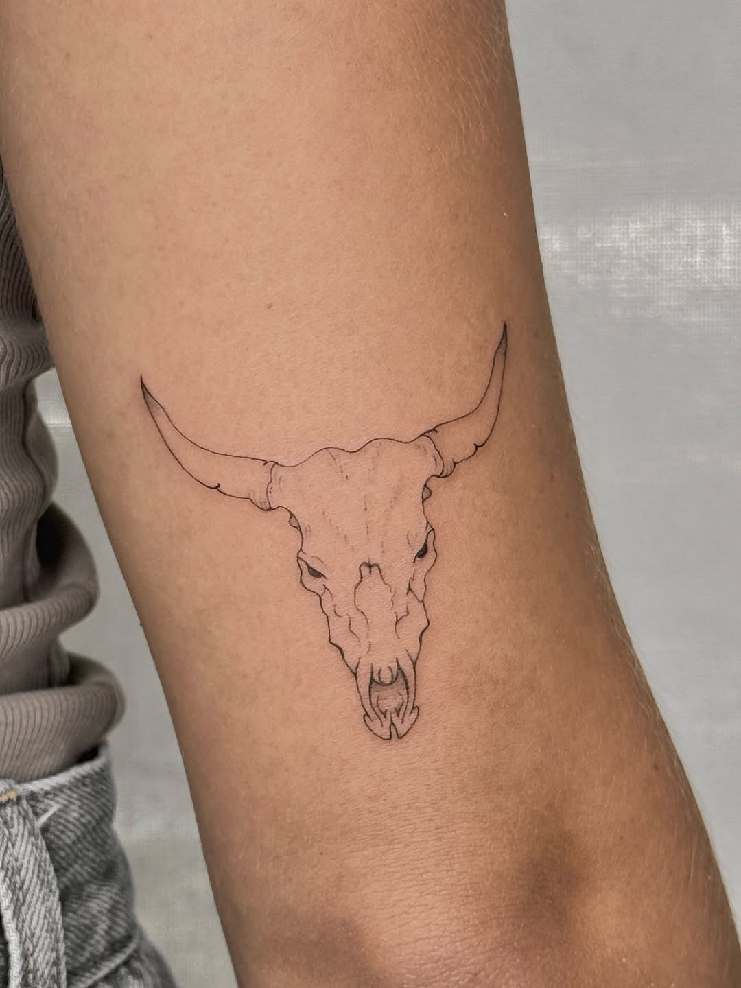 Tattoo by @starofdreams.tatt — fine_line, illustrative
