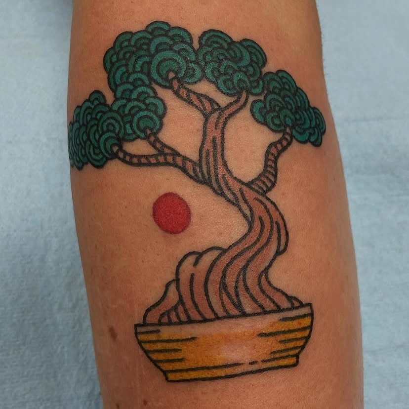 Tattoo by @vinnietatts — american_traditional