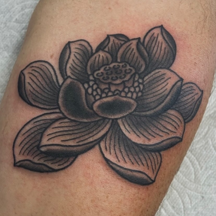 Tattoo by @vinnietatts — black_and_grey, neo_traditional