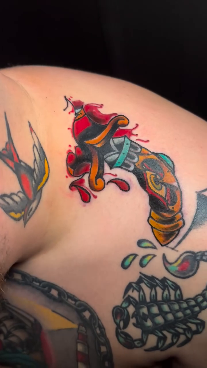 Tattoo by @vannadoestattoos — american_traditional
