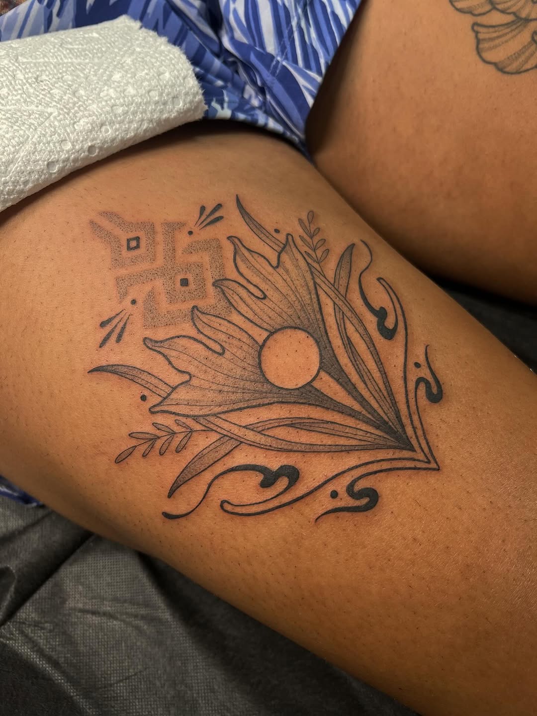 Tattoo by @avreysimone — geometric, black_and_grey