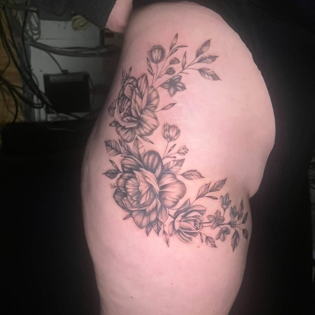 Tattoo by @devillepinson — black_and_grey