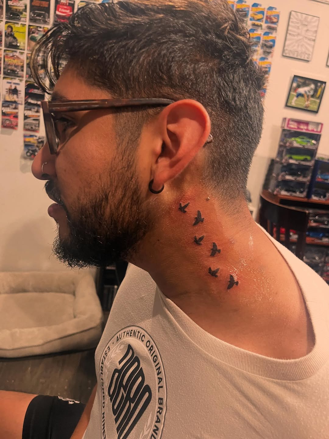 Tattoo by @tattooqueen90 — fine_line, minimalist