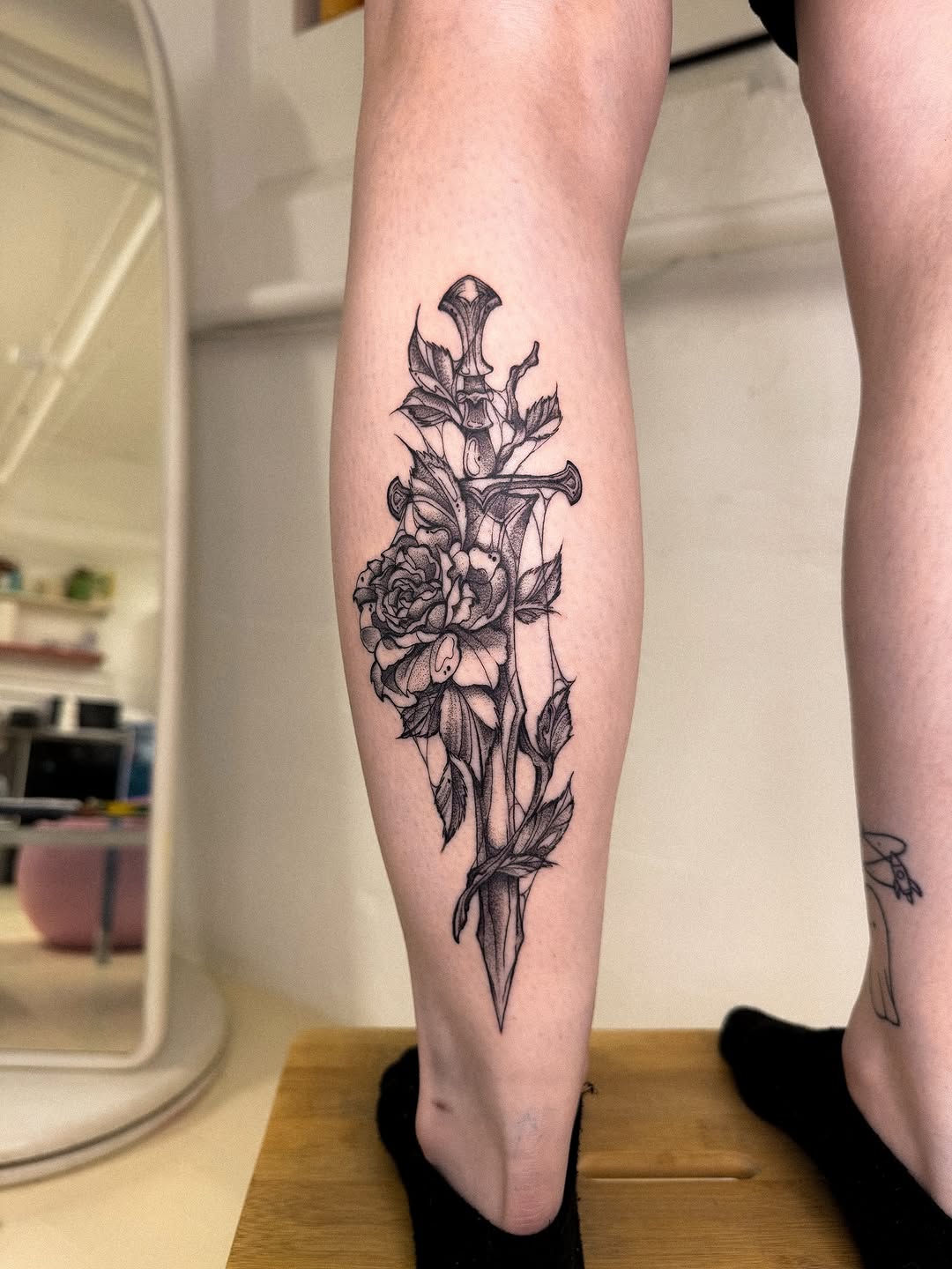 Tattoo by @madamerubis — black_and_grey, realism