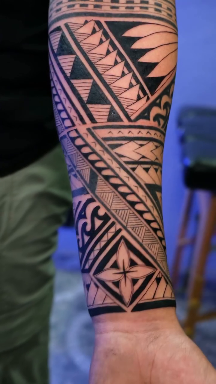 Tattoo by @ruthcarranza.tatts — tribal
