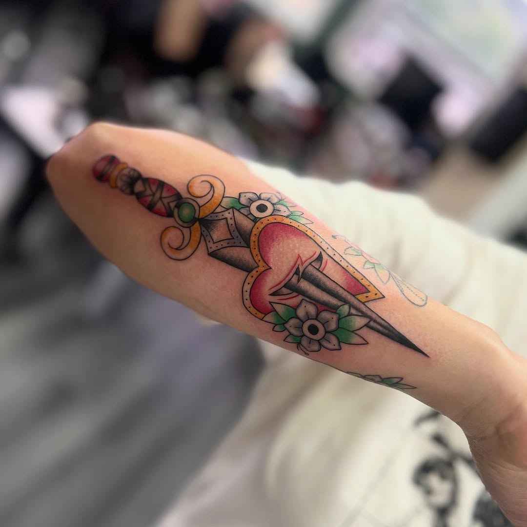 Tattoo by @moemoetattoos — american_traditional