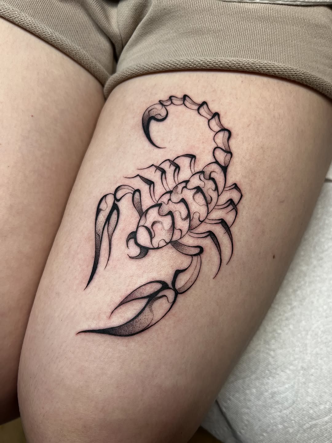 Tattoo by @sans.detour — fine_line, black_and_grey