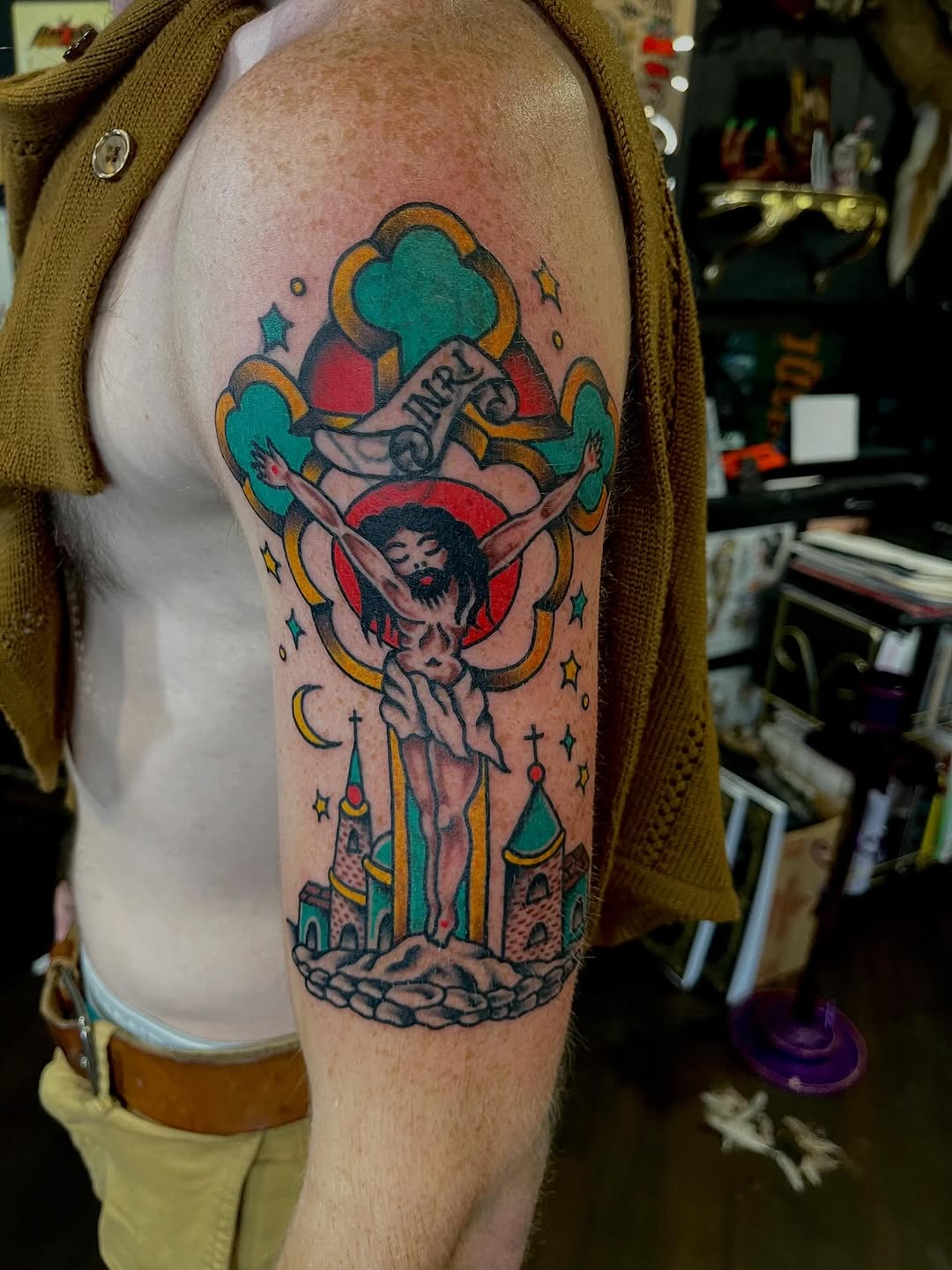 Tattoo by @diamonddavetats — american_traditional, neo_traditional