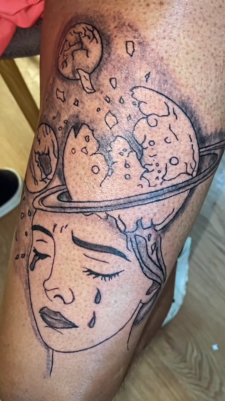 Tattoo by @inguanzoink_ — fine_line, black_and_grey