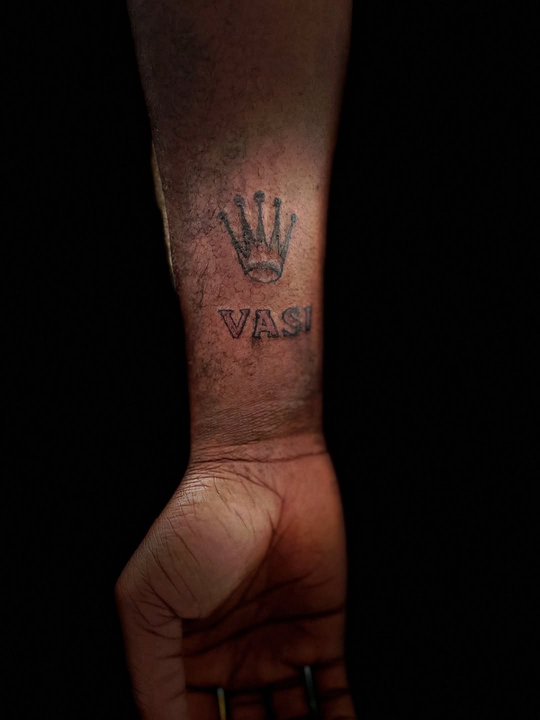 Tattoo by @inguanzoink_ — lettering_script, black_and_grey