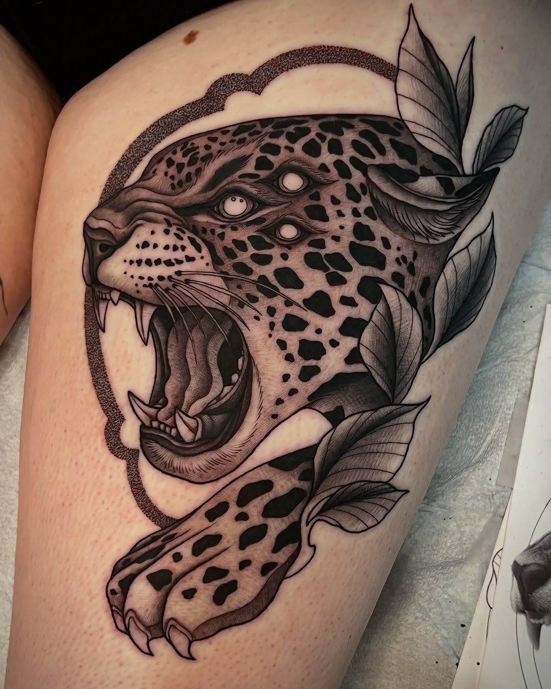 Tattoo by @miaesperanzatattoo โ black_and_grey, realism