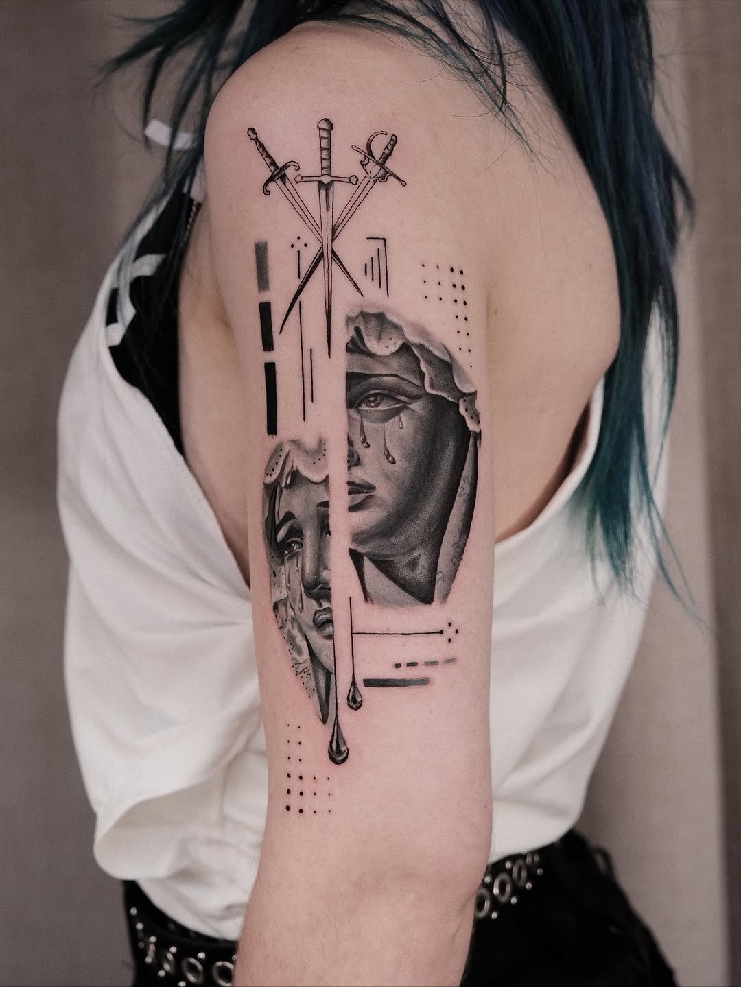 Tattoo by @houstontattooartist_goldenk โ black_and_grey, geometric