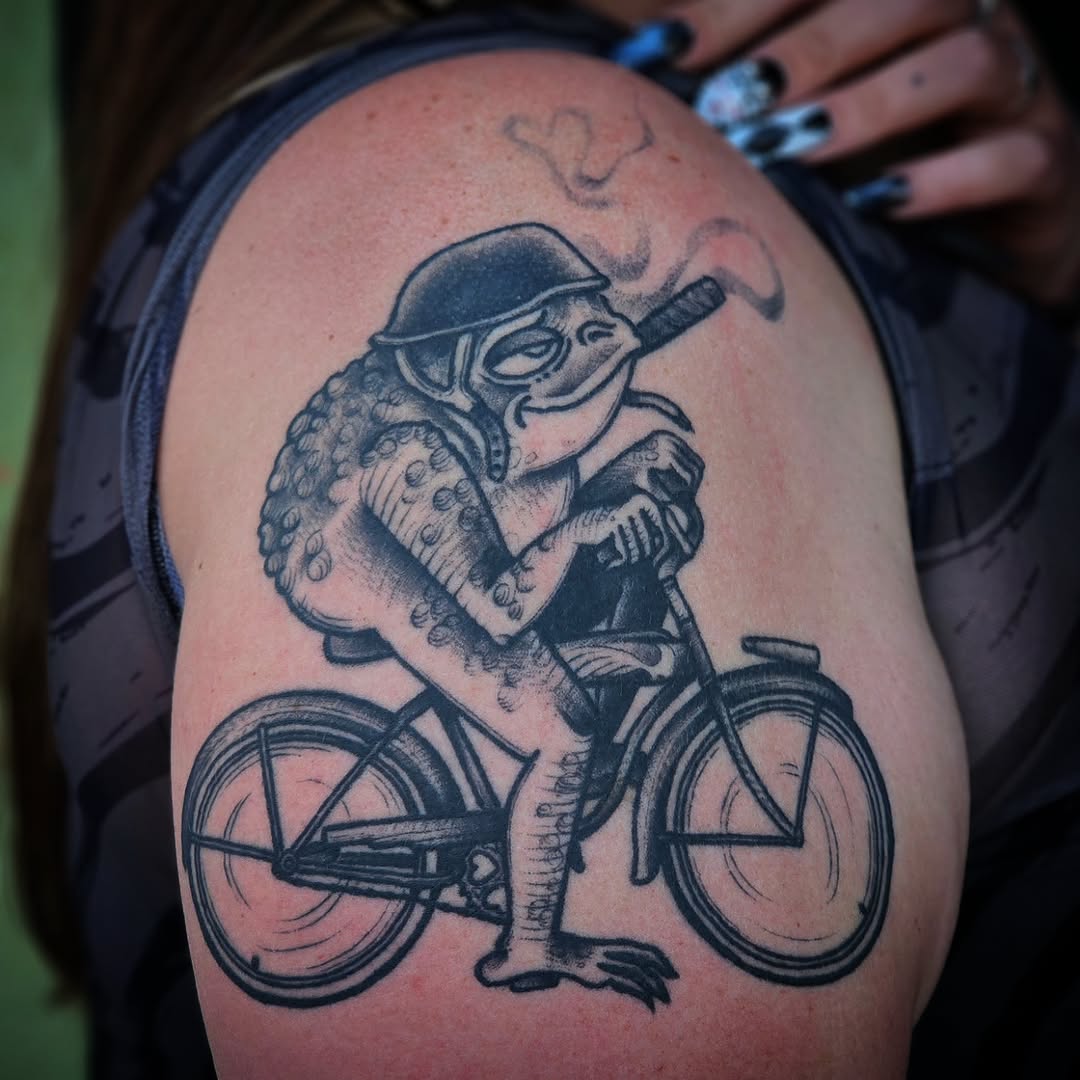 Tattoo by @doveandtoad — black_and_grey, illustrative