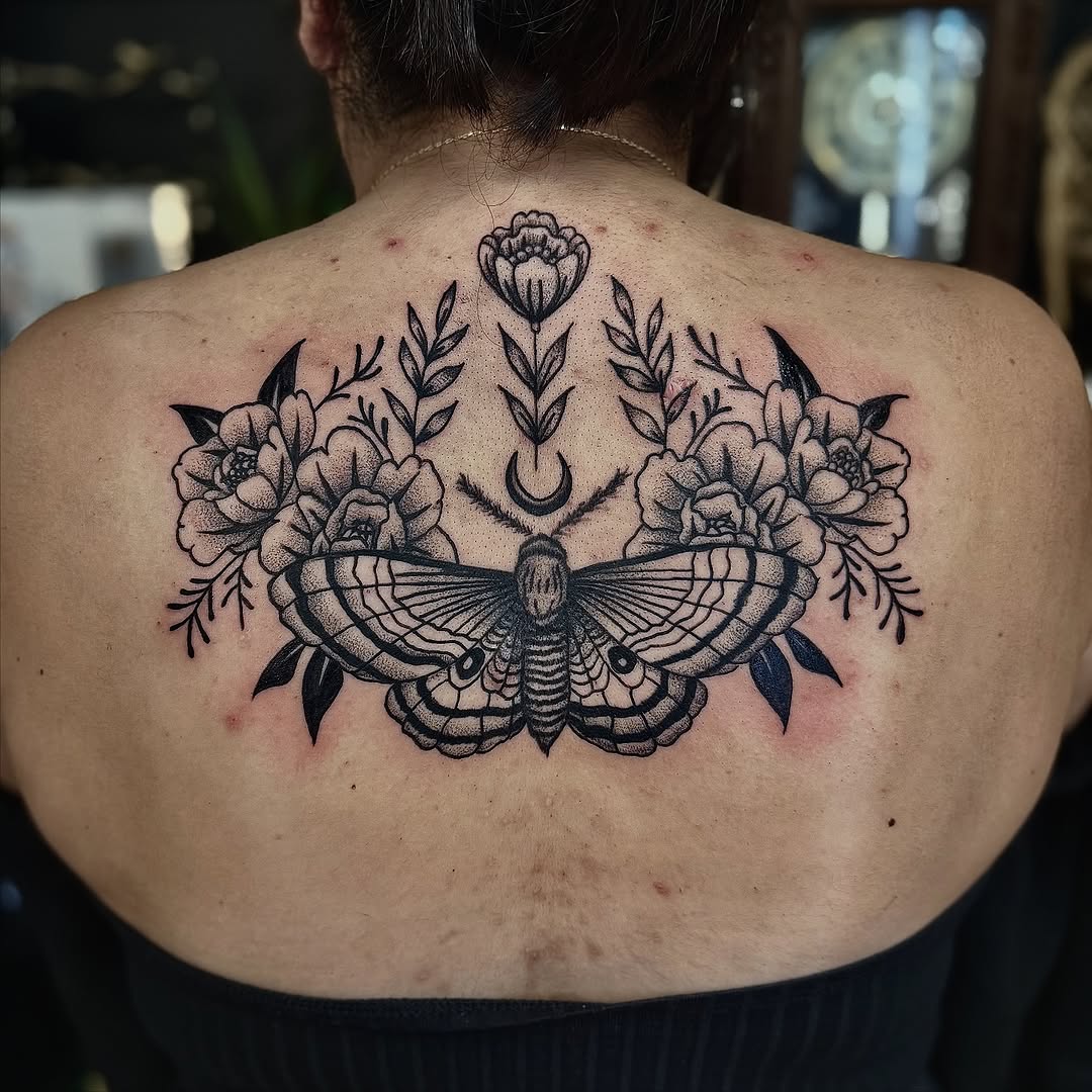 Tattoo by @honeyrosetattoo — blackwork