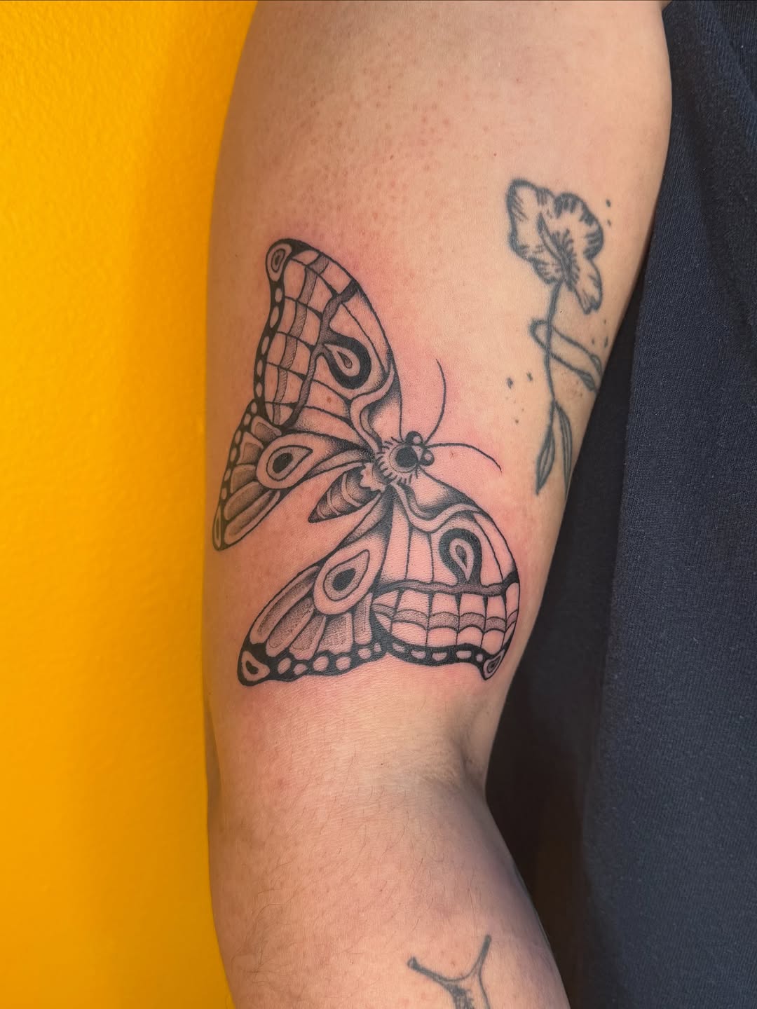 Tattoo by @erica_tats — black_and_grey, illustrative