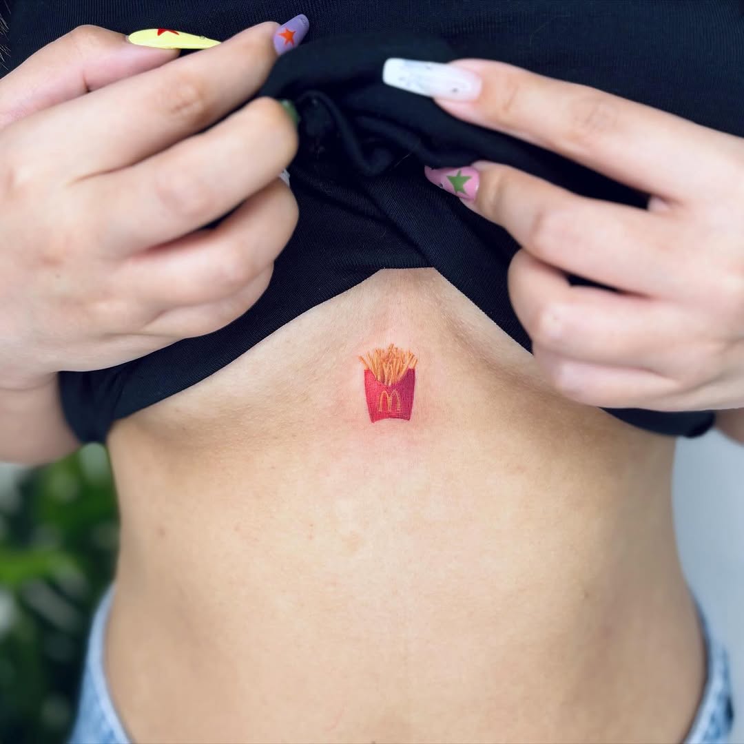 Tattoo by @tats_nina — fine_line, minimalist