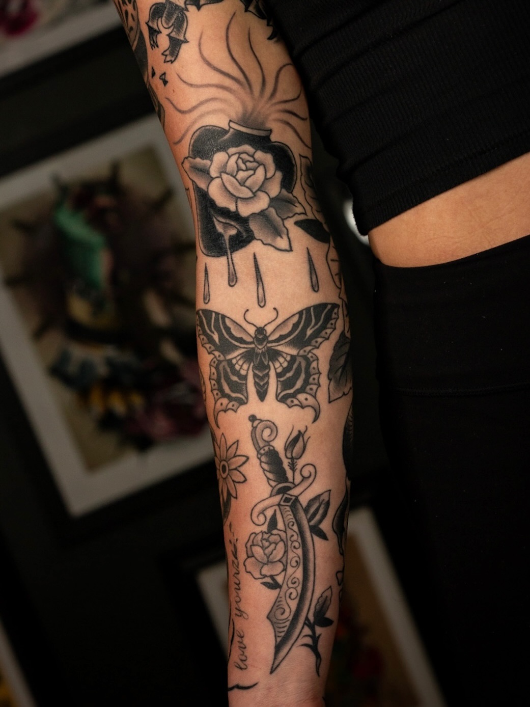 Tattoo by @yuriabreutattoo β american_traditional, black_and_grey
