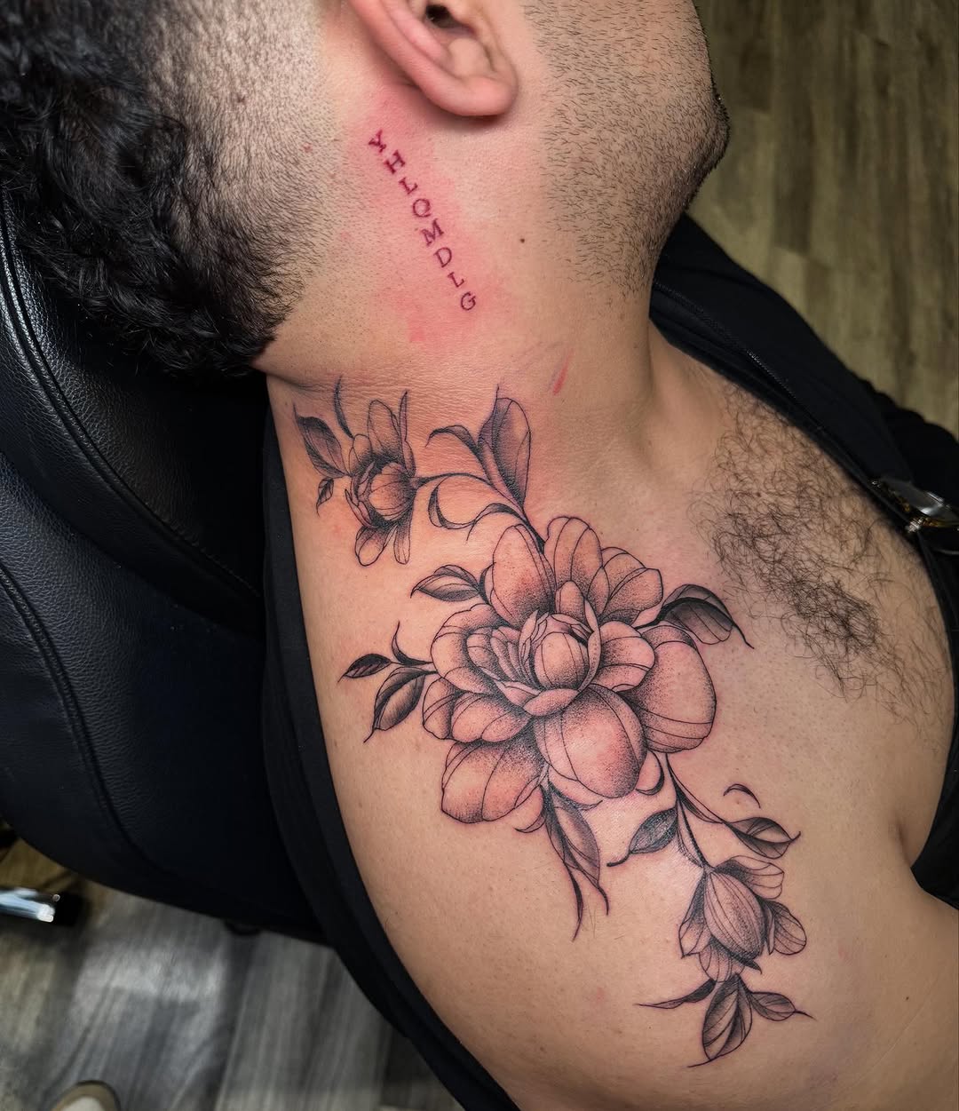 Tattoo by @chynastonecold — black_and_grey