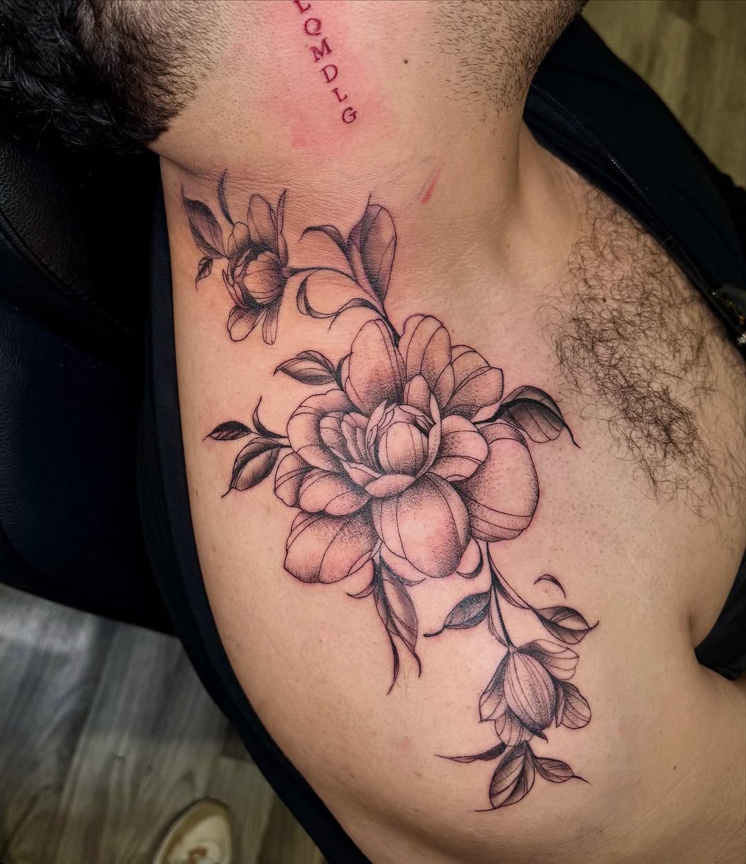 Tattoo by @chynastonecold — black_and_grey