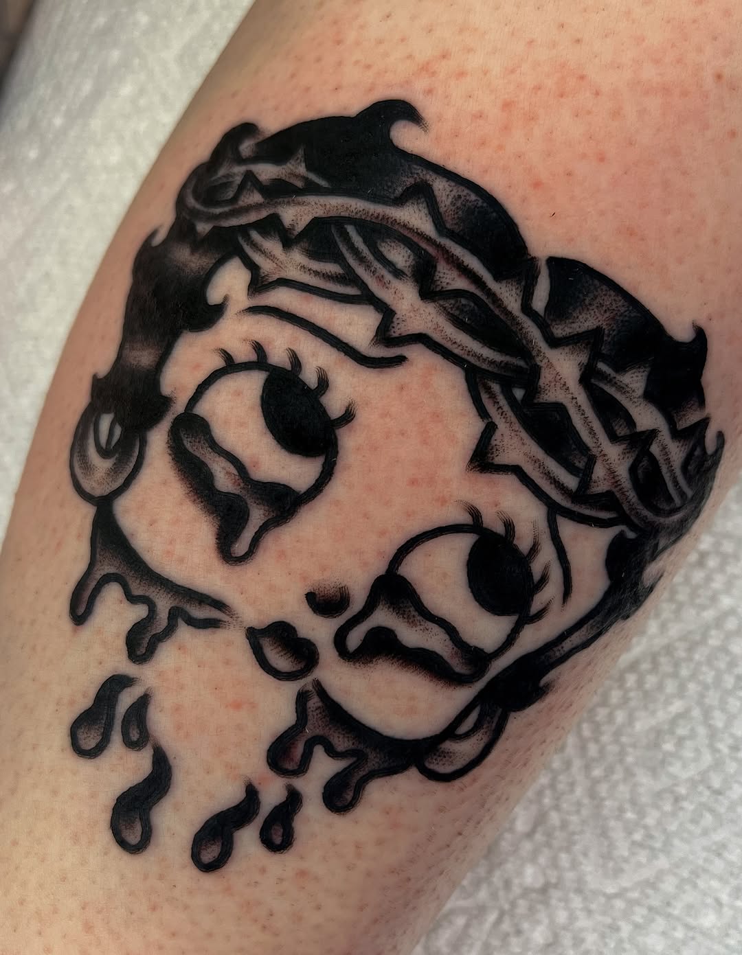 Tattoo by @gabagooltattoos โ blackwork