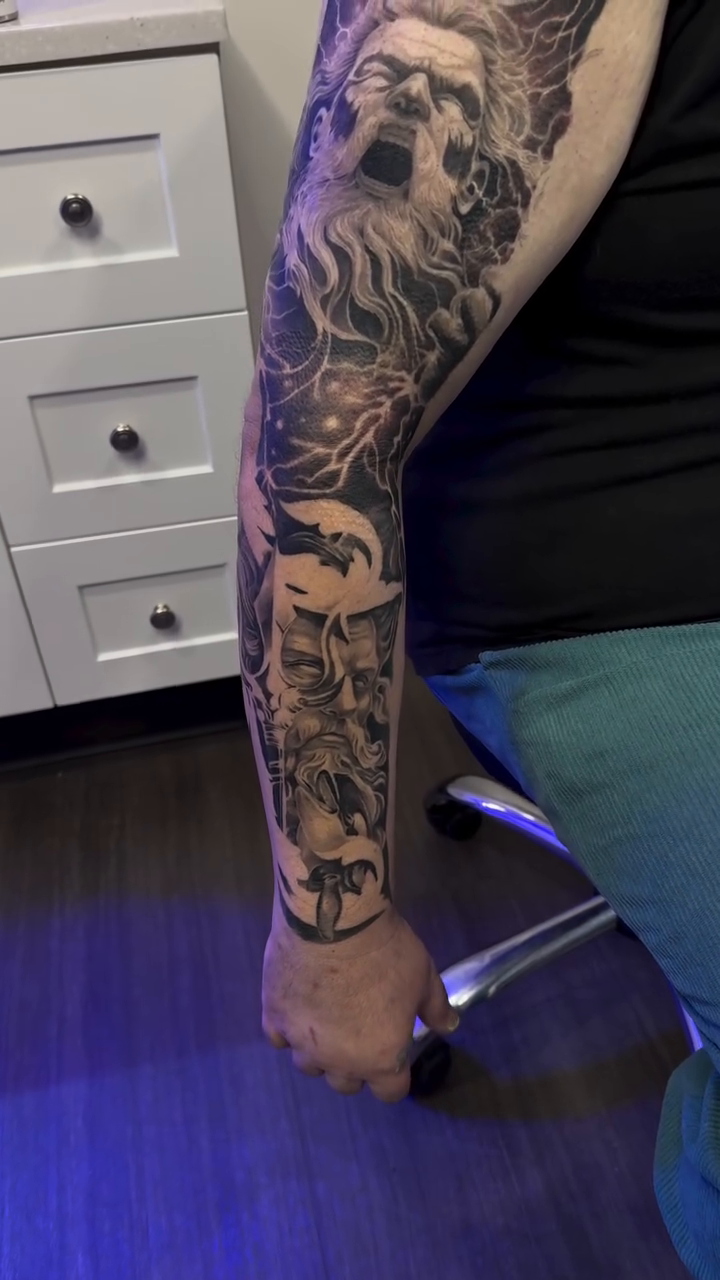 Tattoo by @oscarariastattoos — realism, black_and_grey