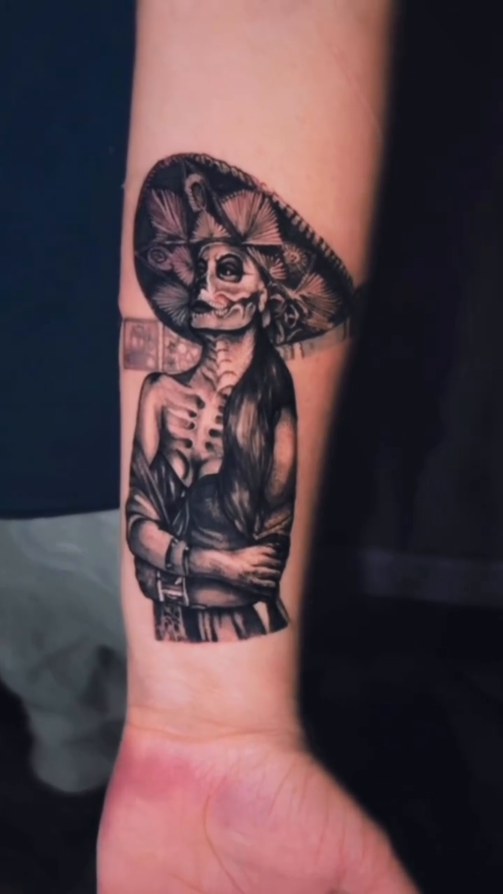 Tattoo by @elpinchechaikotl — chicano, black_and_grey