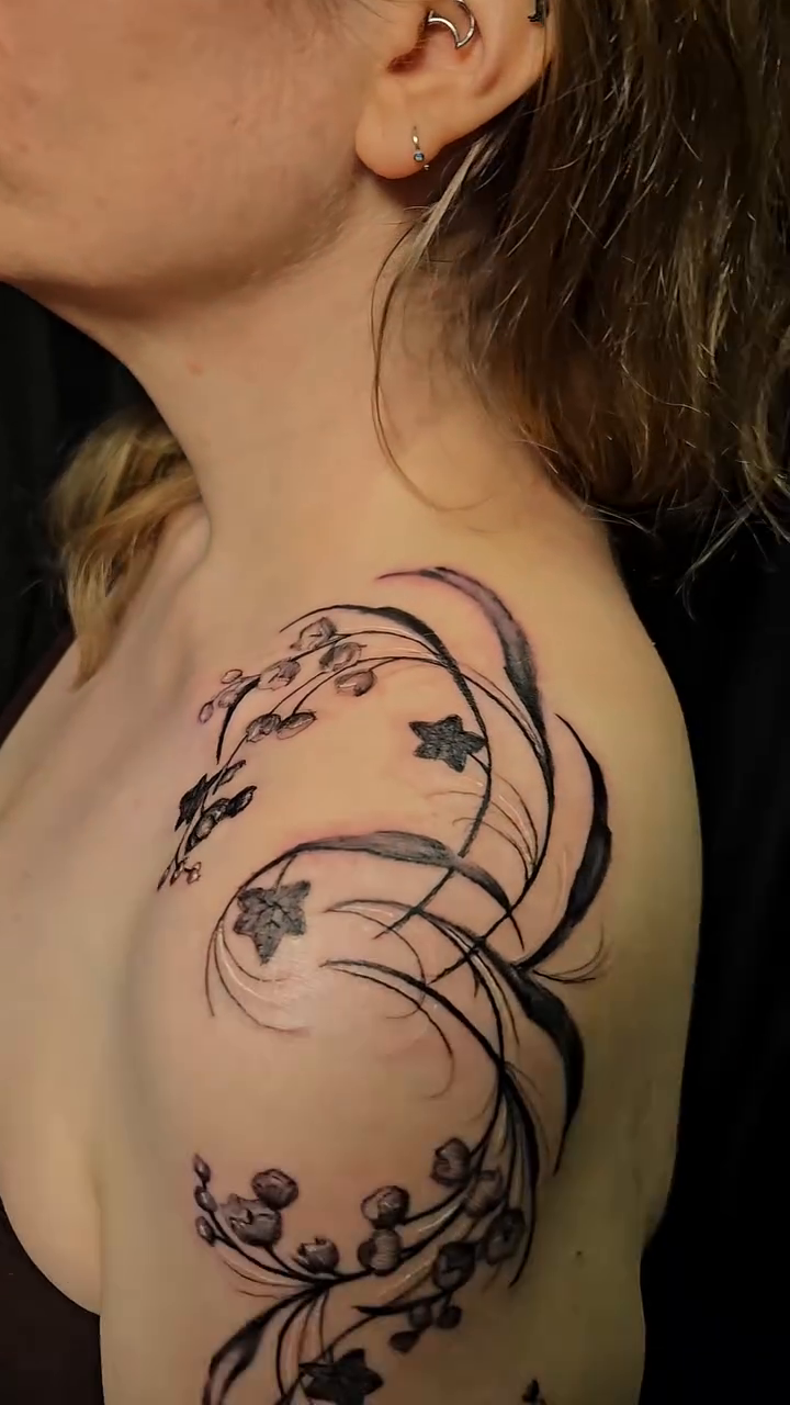 Tattoo by @pst_chilly — fine_line, black_and_grey