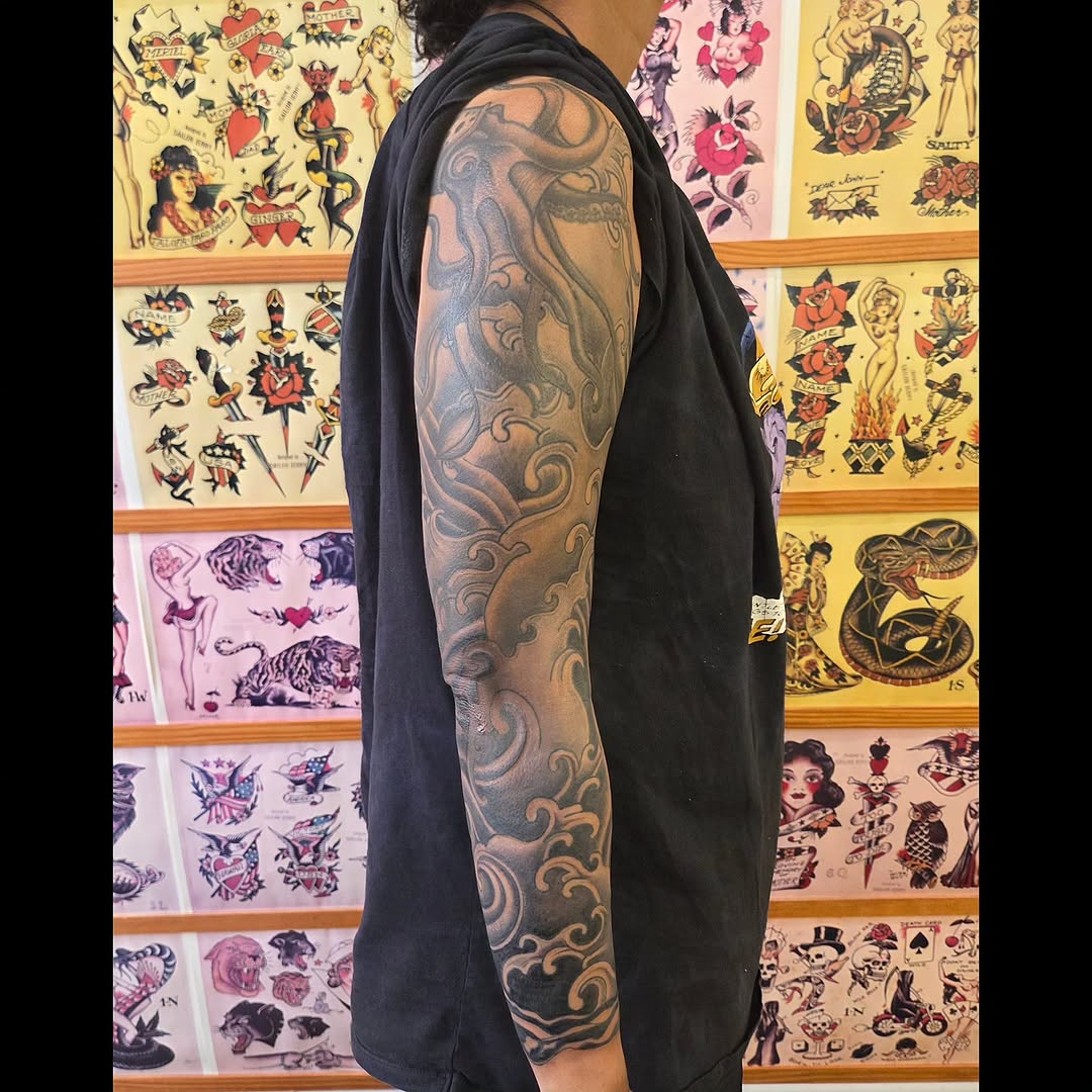 Tattoo by @katconiglioart β japanese_irezumi, black_and_grey