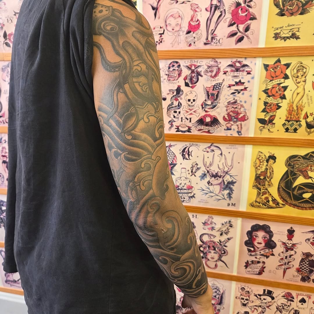 Tattoo by @katconiglioart β black_and_grey, japanese_irezumi