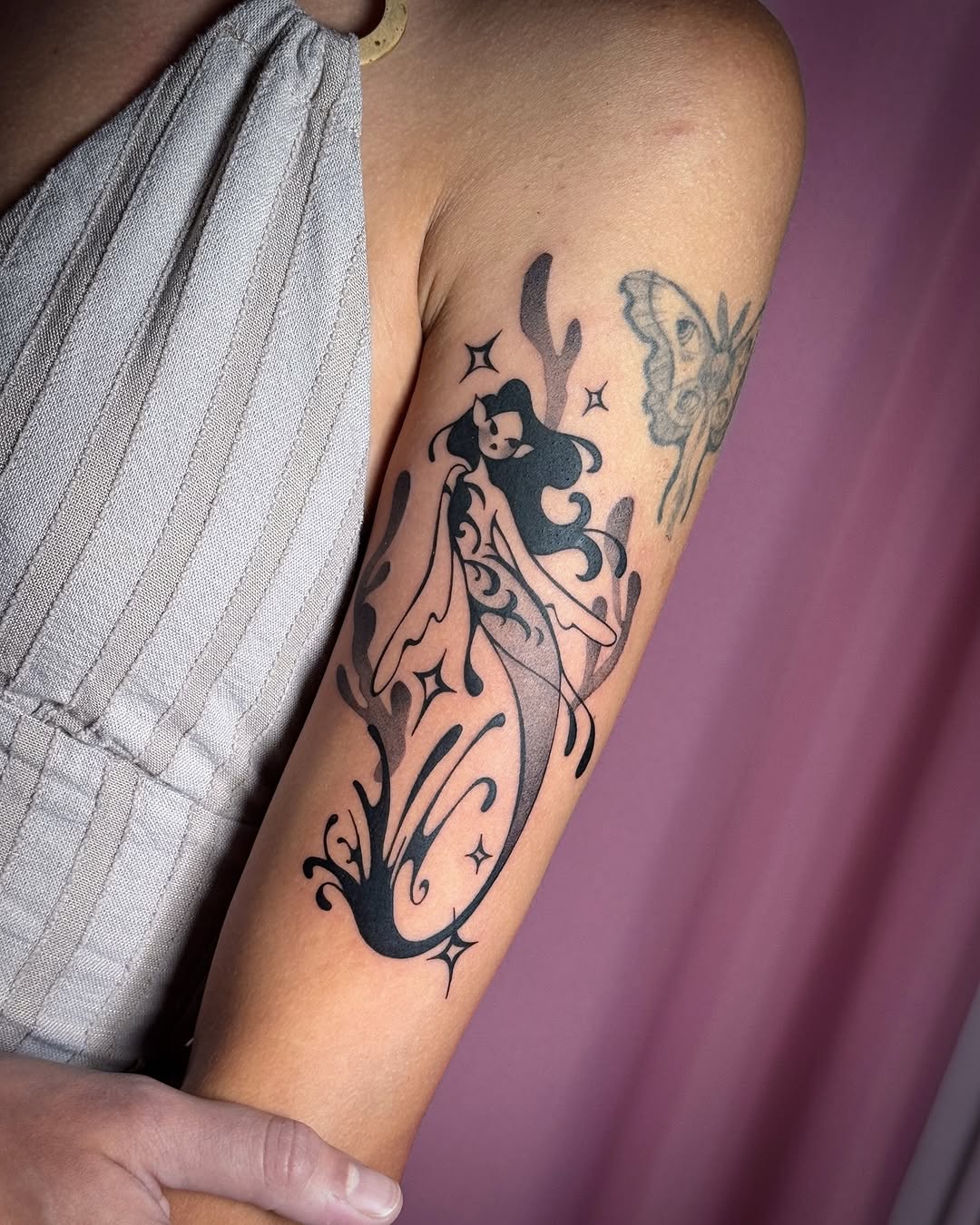 Tattoo by @cleanbean.inks — blackwork, fine_line