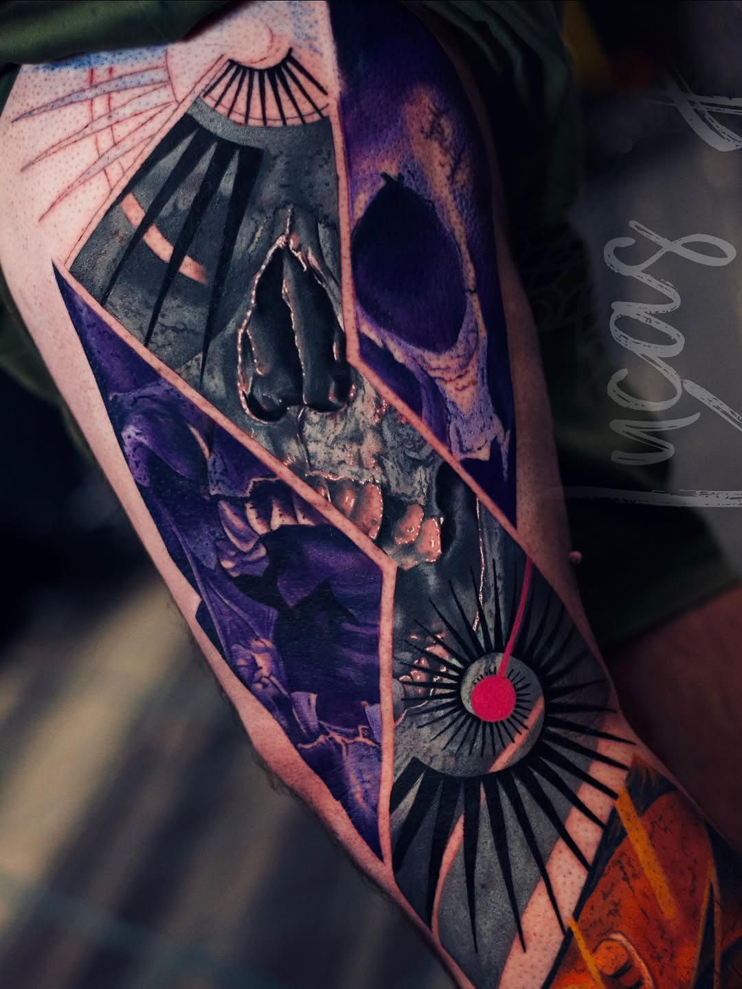 Tattoo by @lucas_espeche_tattoo β trash_polka, realism