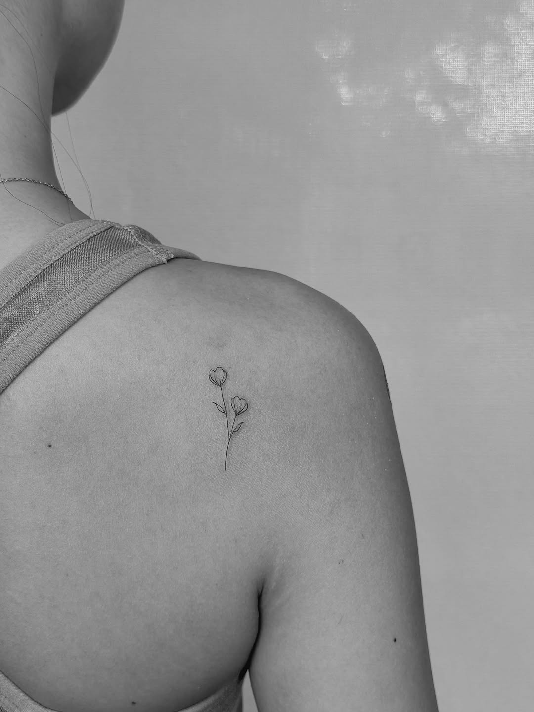Tattoo by @starofdreams.tatt — fine_line, minimalist