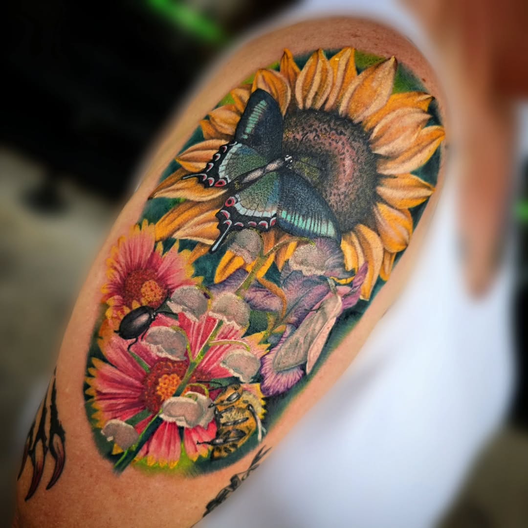 Tattoo by @zalanaxink โ realism, fine_line