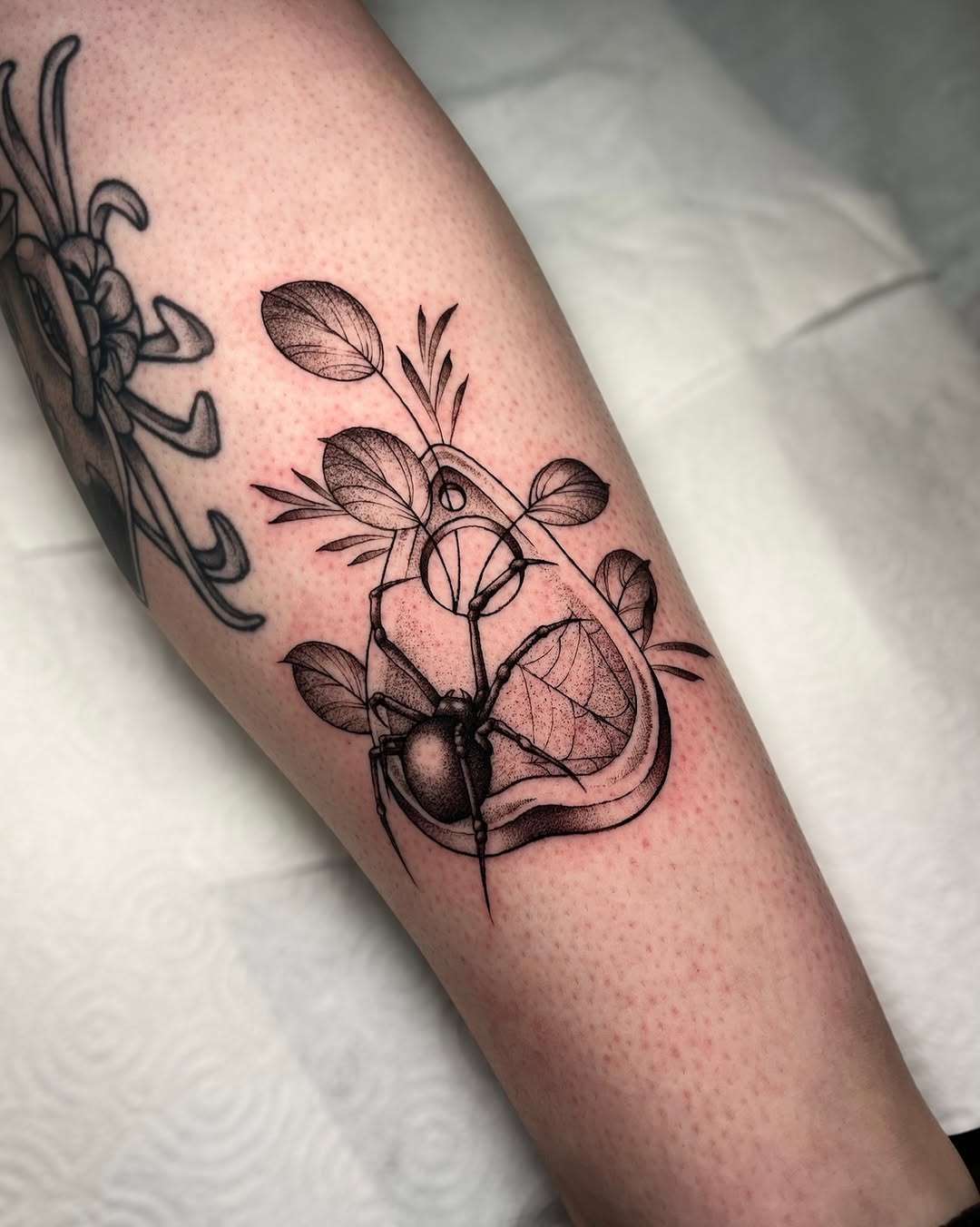 Tattoo by @msbeetattoos — black_and_grey, dotwork