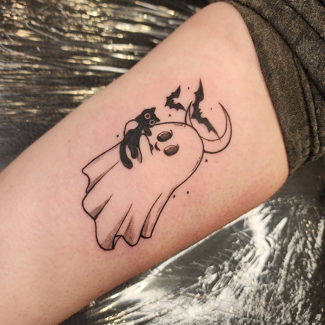 Tattoo by @soleilantoinette — black_and_grey, illustrative