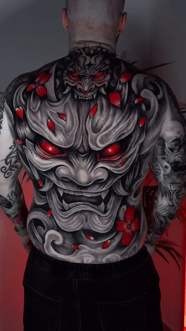 Tattoo by @kaly.actitud — japanese_irezumi, dark_realism