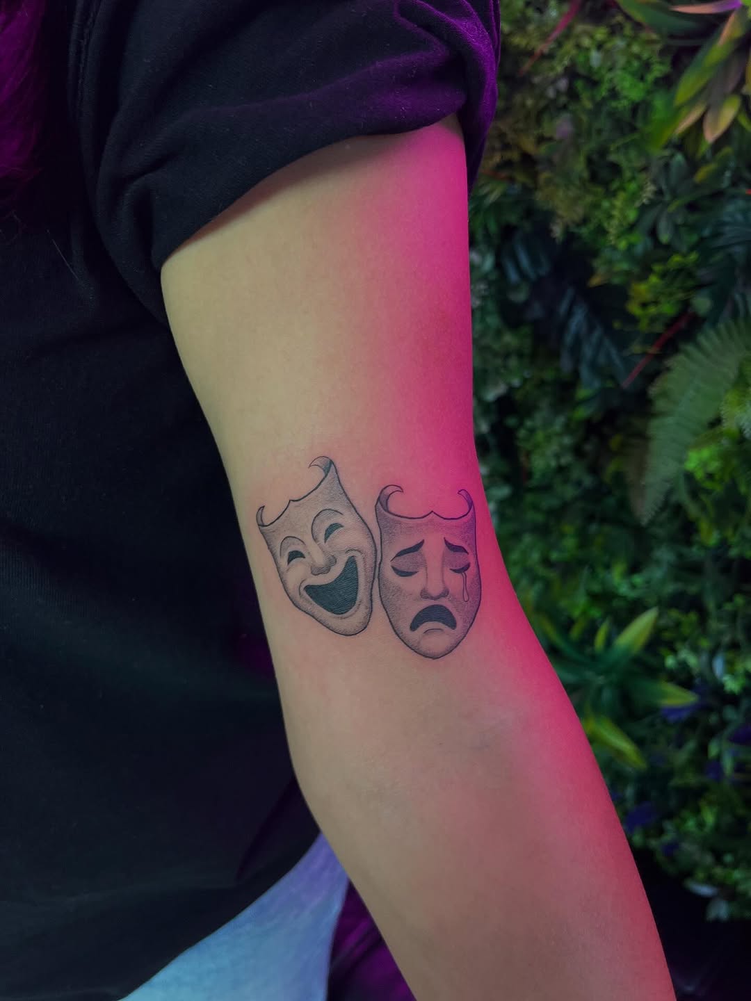 Tattoo by @leftnito โ black_and_grey, fine_line