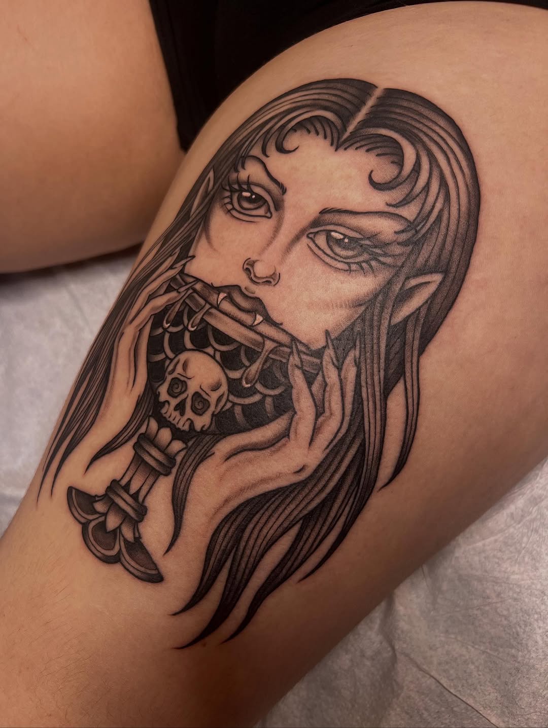 Tattoo by @tashavenola — illustrative, black_and_grey